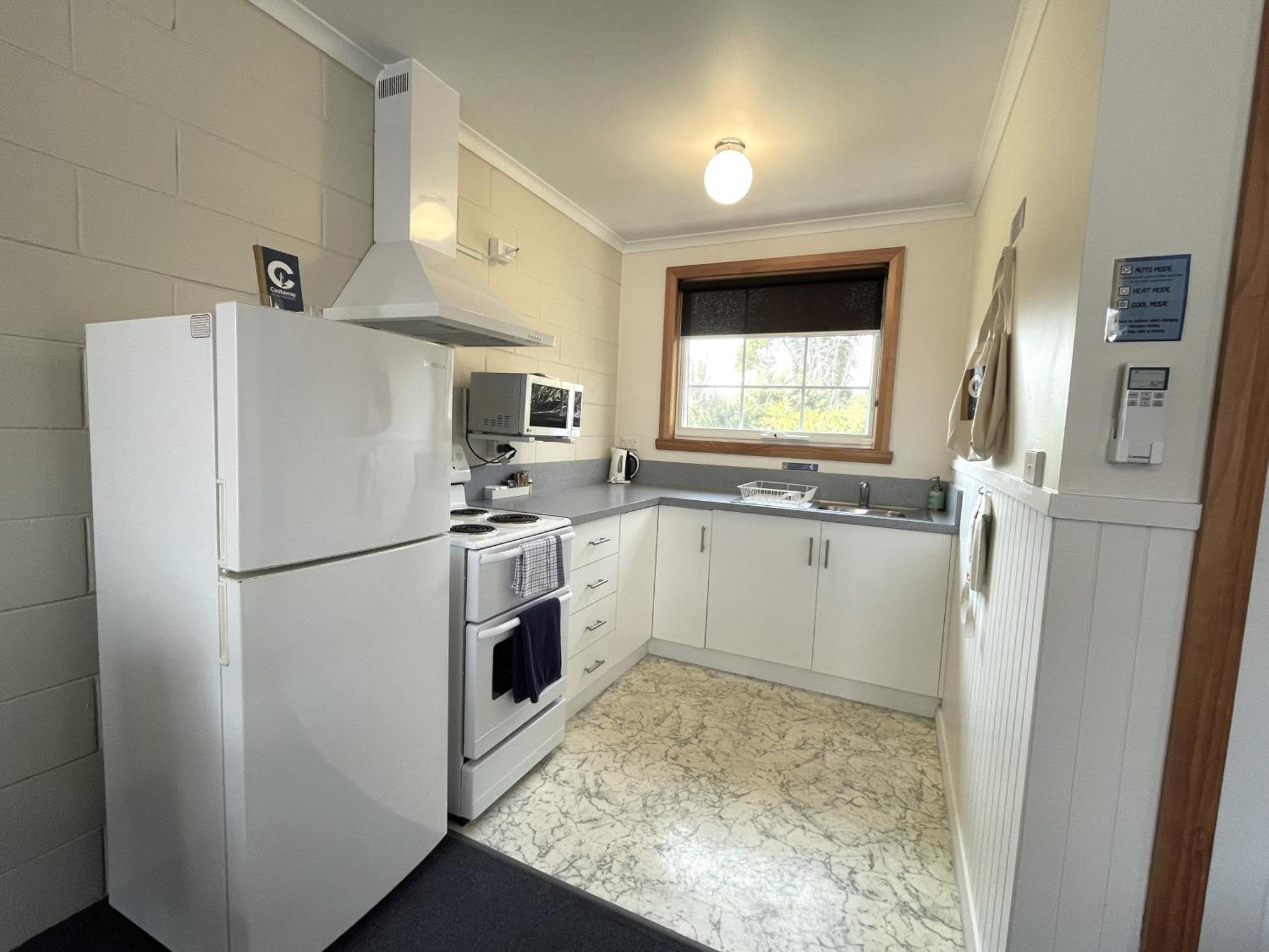 Castaway Holiday Apartments Strahan Extérieur photo