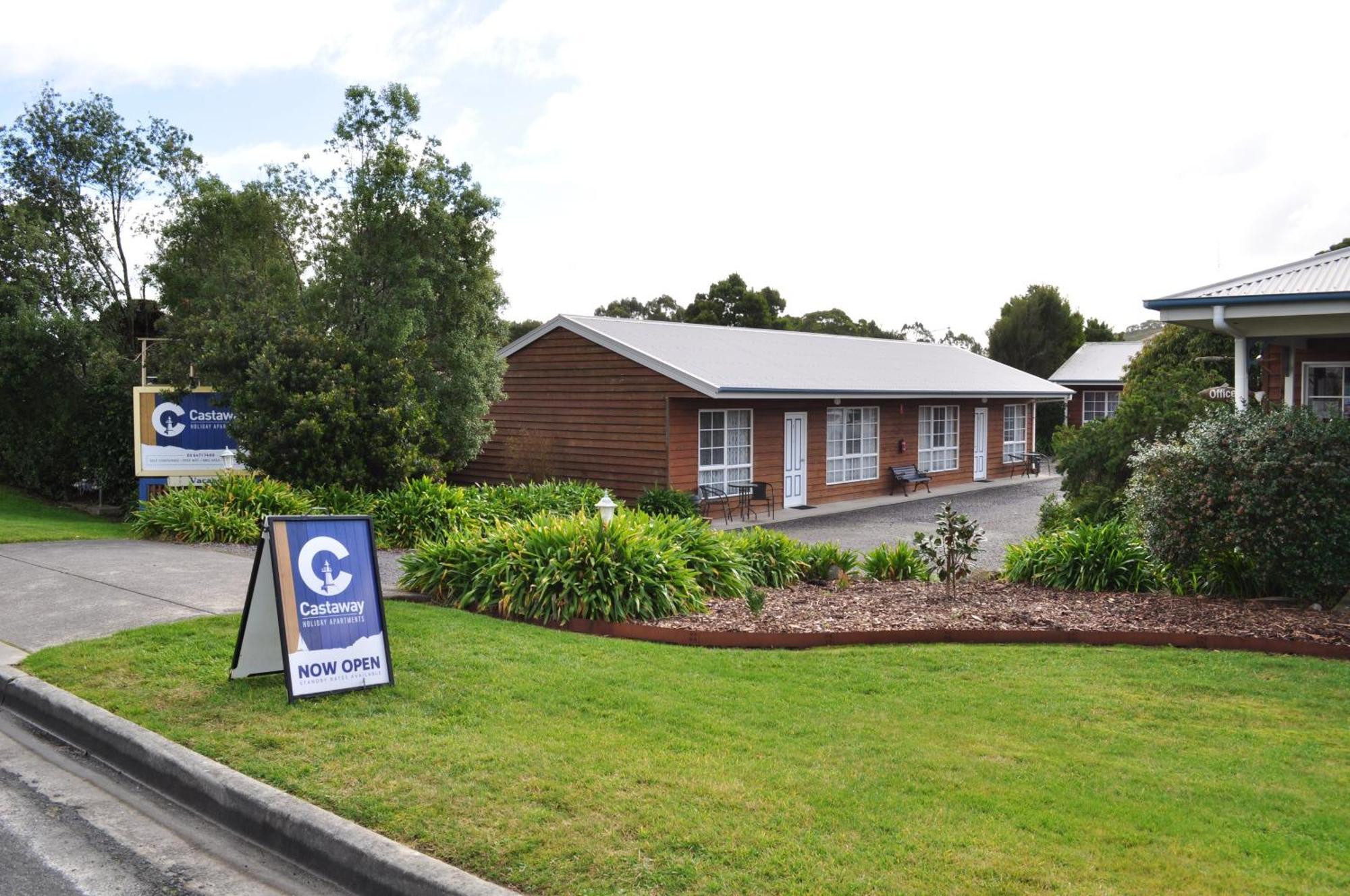 Castaway Holiday Apartments Strahan Extérieur photo